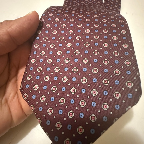 Yves Saint Laurent Burgundy and Blue Patterned Tie. 100% silk - Picture 1 of 8